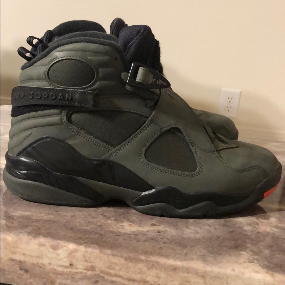 Air Jordans retro 8